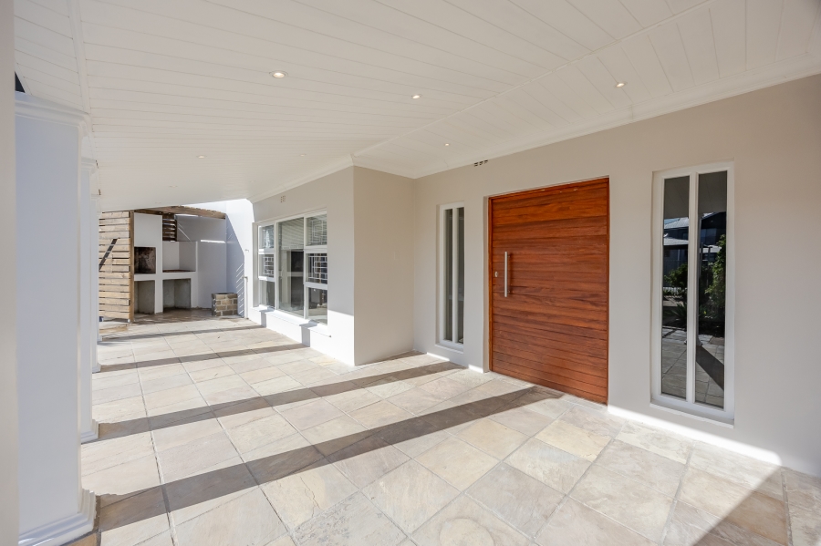 4 Bedroom Property for Sale in Belgravia Western Cape